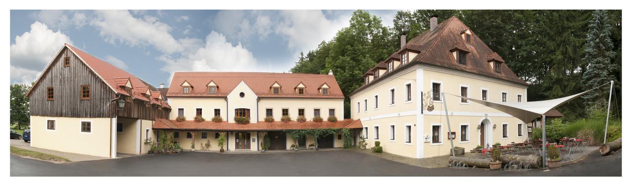 Landhotel Kahrmuehle Pressath Eksteriør billede